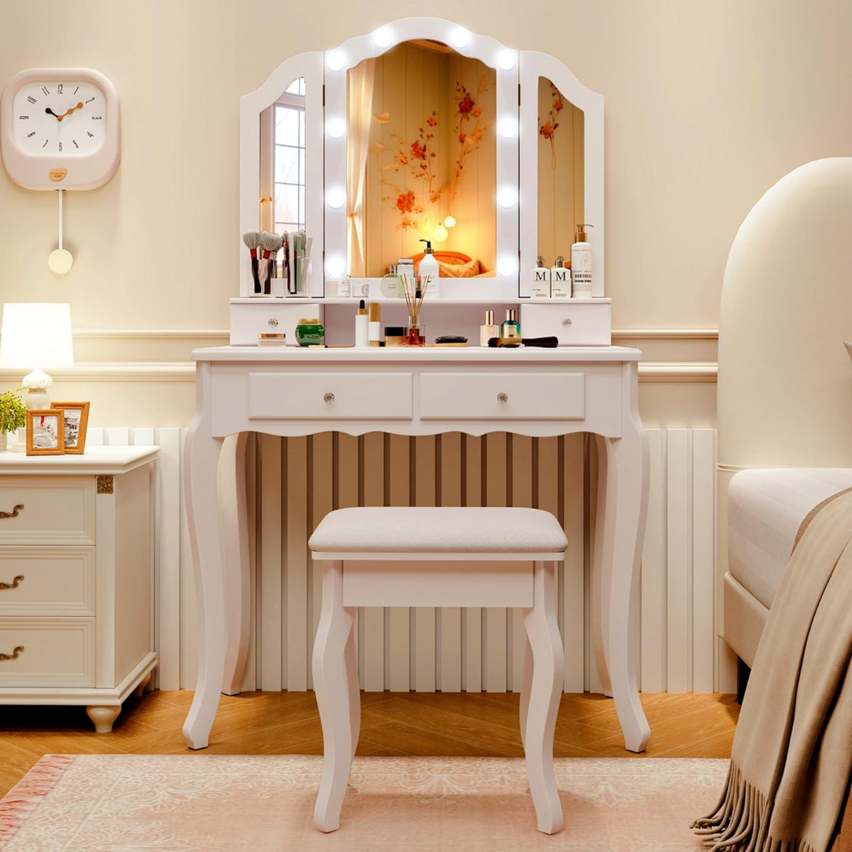 Vanity Desk with Lighted Mirror W811
