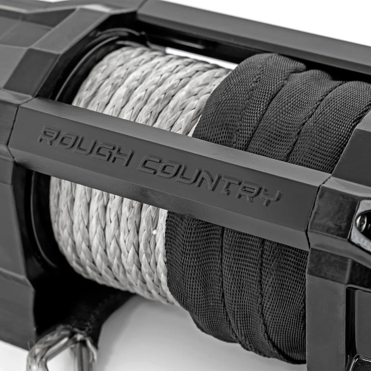 6500 LB Electric Winch with Synthetic Rope and Wireless Remote Q377