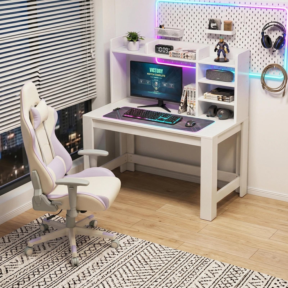 White Student Desk with Hutch and Built-in Power Outlet G672