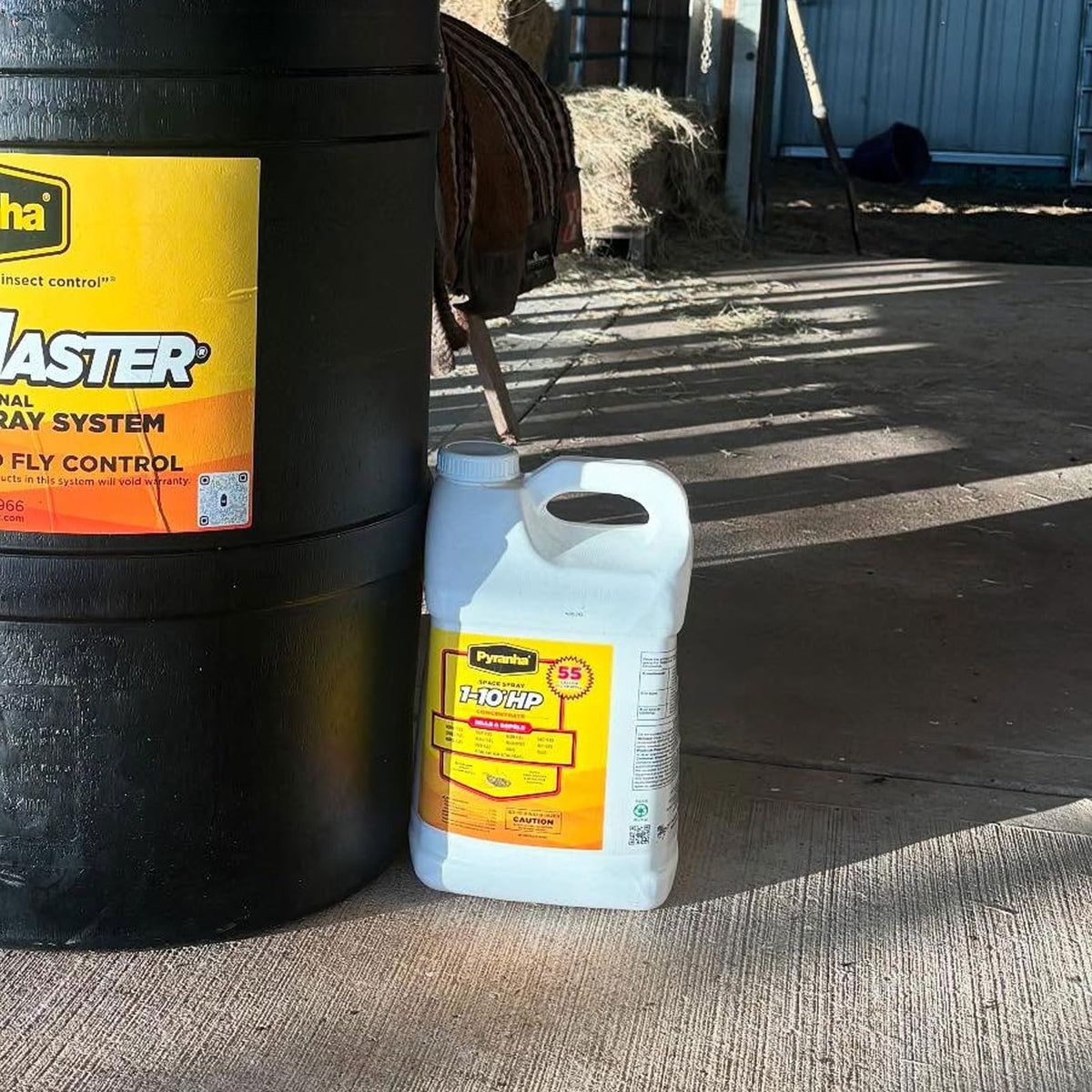 1-10 HP Concentrate Refill 2.5 Gallon Fly Control Y74062